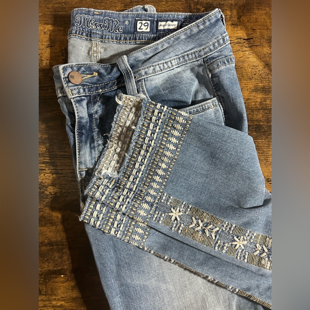 Miss Me Jeans